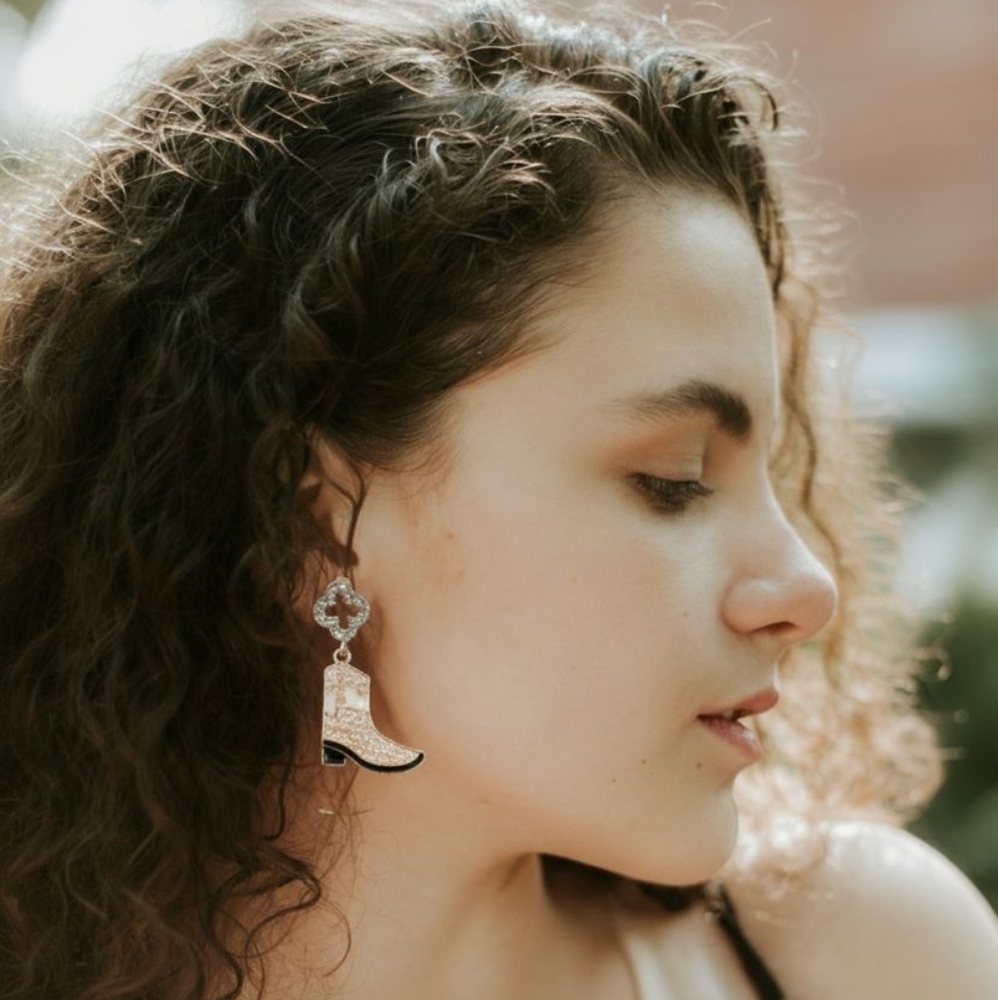 Cowgirl Boot Clover Earrings In Gold‎ And Pearl Design | Rhinestone Accents